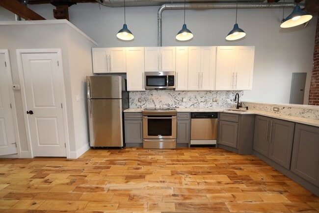 Photo - 1822 E Glenwood Ave