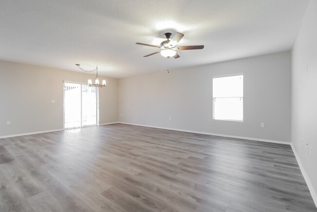 Photo - 4326 Fieldview Cir