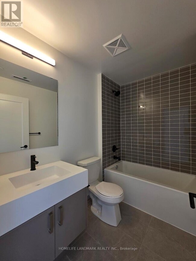 Photo - 280 Dundas St W Unit 1811
