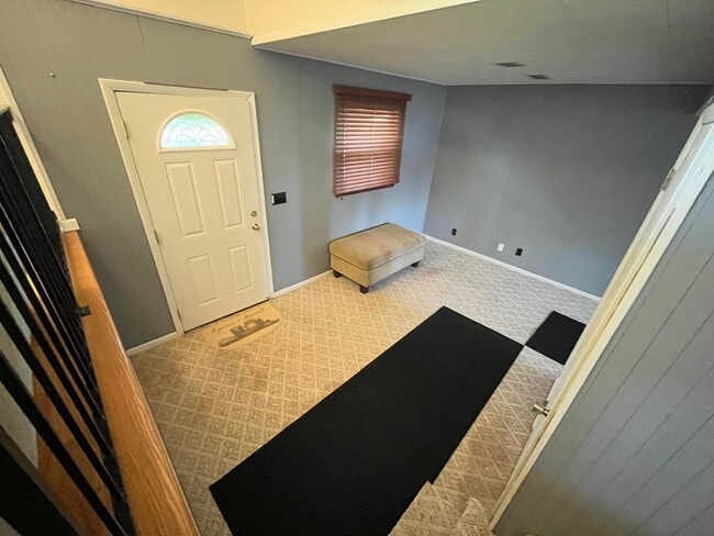 Photo - 3-bedroom, 1.5 bathroom unfurnished home in Saint Joseph