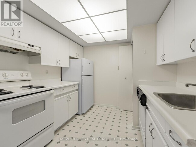 Photo - 1001 Bay St. Unité 602