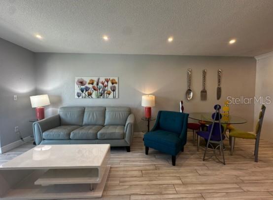 Photo - 708 S Tamiami Trl Unidad 318