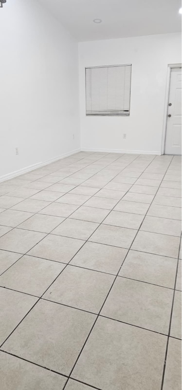 Photo - 1270 SE 27th St