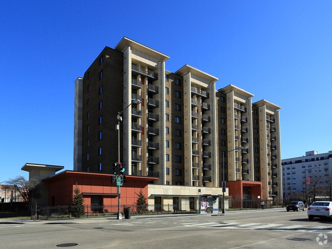 Photo - Samuel J. Simmons NCBA Estates