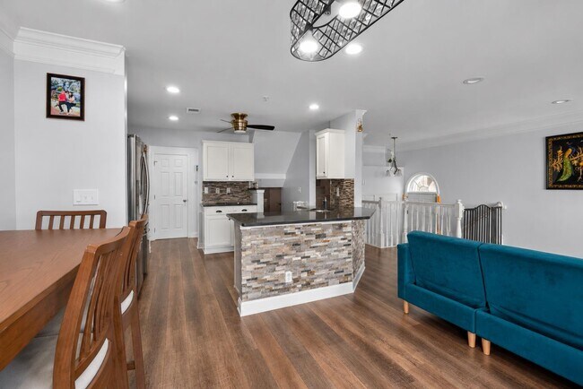 Photo - 209 Blue Heron Dr
