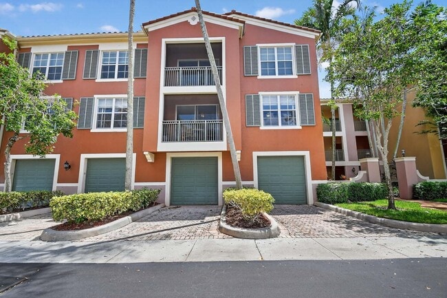 Photo - 11740 St Andrews Place Unidad 206