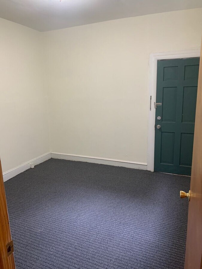 Photo - 3 bedroom home - must see !