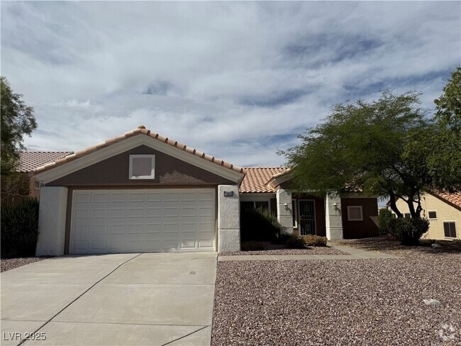 Building Photo - 10816 Clear Meadows Dr Rental