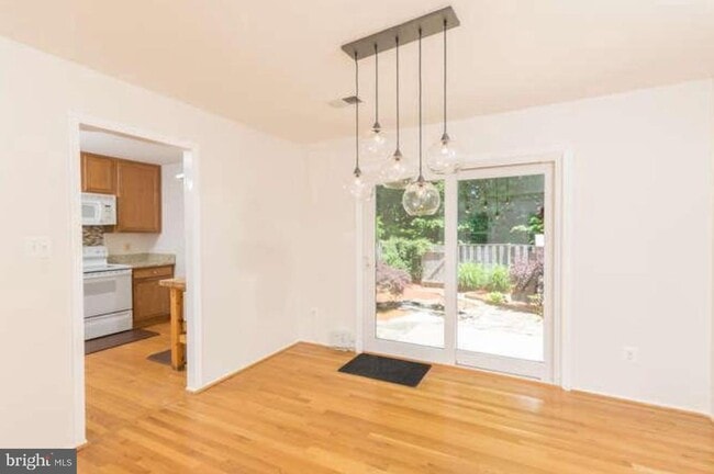 Photo - 8302 Moline Pl
