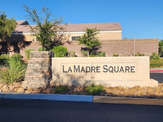 GORGEOUS! Single Story Townhome ~ 2 Bed ~ ... - GORGEOUS! Single Story Townhome ~ 2 Bed ~ ...