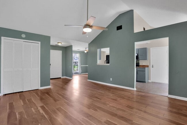 Photo - 3 Bed 2 Bath In Richmond Hill