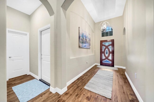 Photo - 23350 Cliffwood Dr