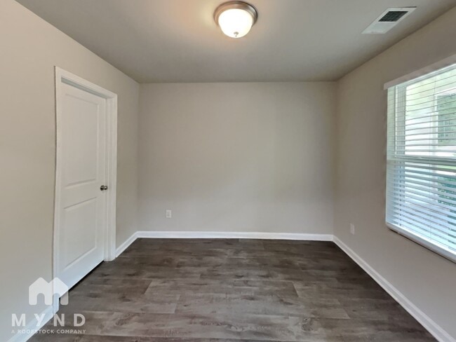 Photo - 27 Bennett Way Casa