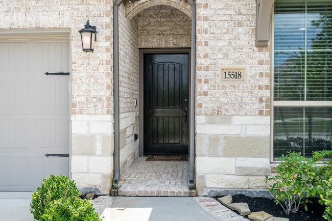 Photo - 15518 Lake Meridian Dr