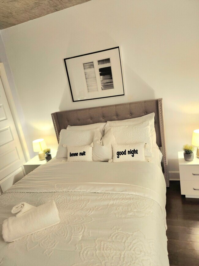 Bedroom #1 - 1045 Rue Wellington