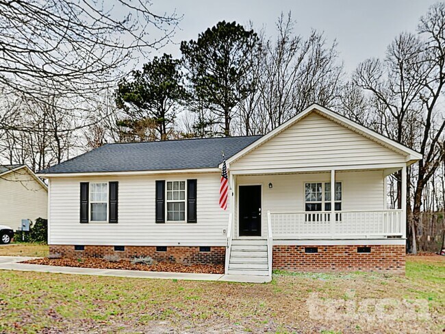 Photo - 119 Cambridge Elm Dr