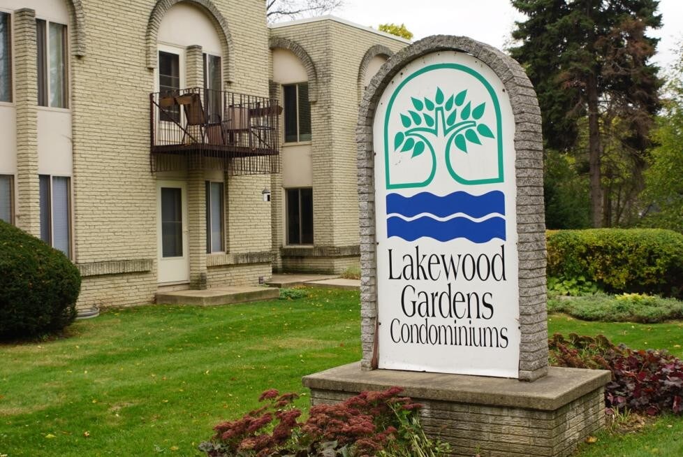 Lakewood Gardens - Lakewood Gardens