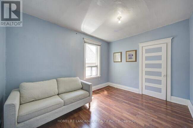 Photo - 19 Armstrong Ave