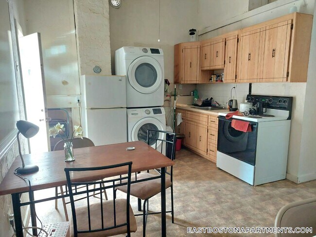 Photo - 28 Orleans St Unidad 2