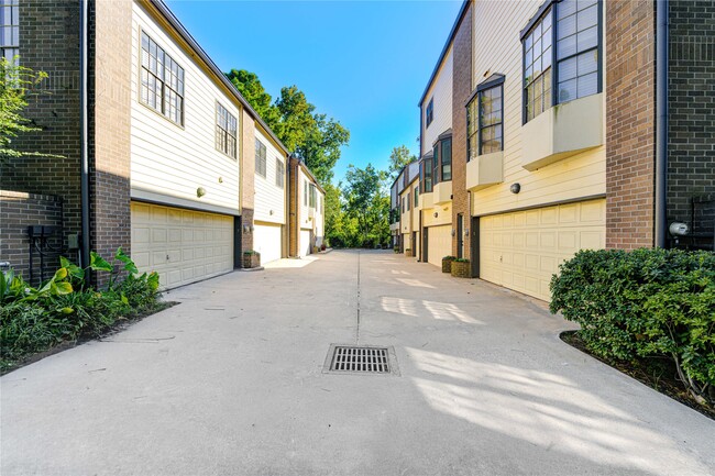 Photo - 19 Crestwood Dr