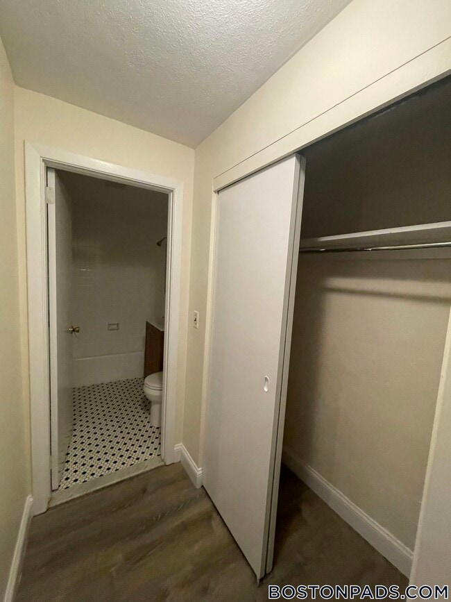 Photo - 245 Main St Unidad 46