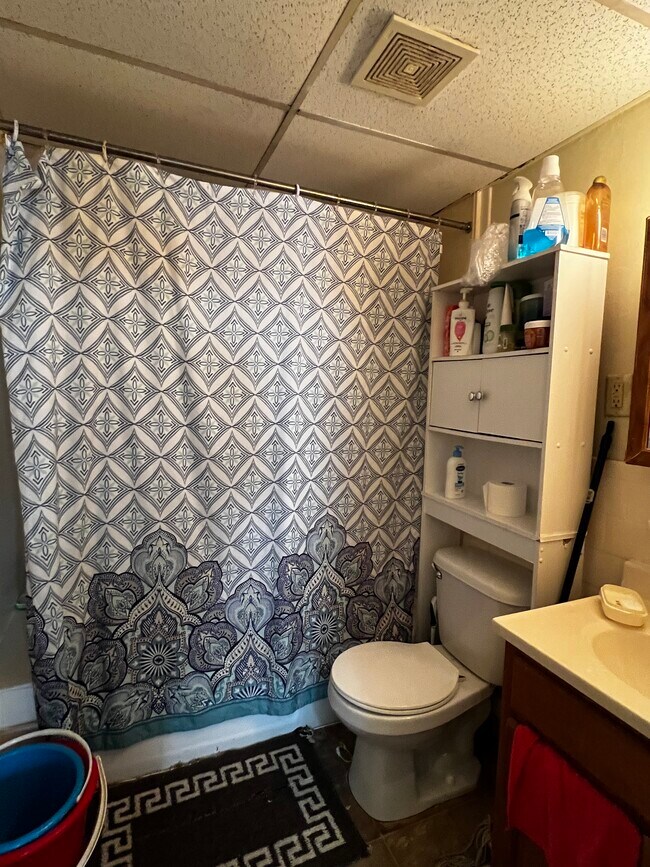 Photo - 315 Revere St Unidad 15