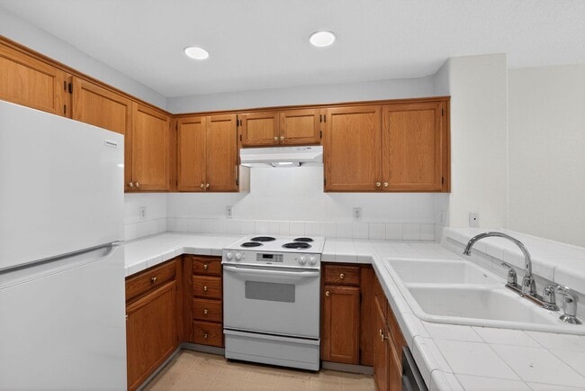 Photo - 42016 NW Barton Ct