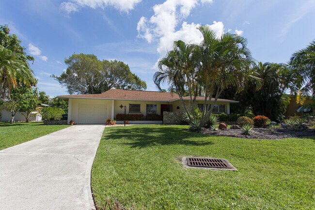 Photo - 1037 Dolphin Dr
