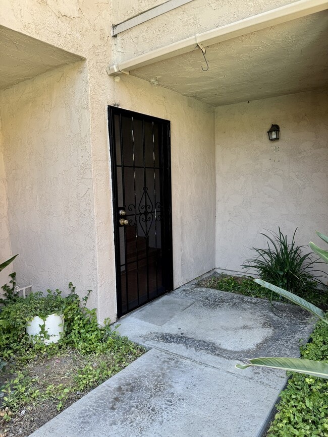 Photo - 1231 W Hillandale Ave