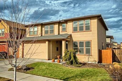 Photo - NE House Pet Friendly, 4 Bdrm, 2.5 Bath, Bonus Room, Office, Gas Heat/fireplace, A/C