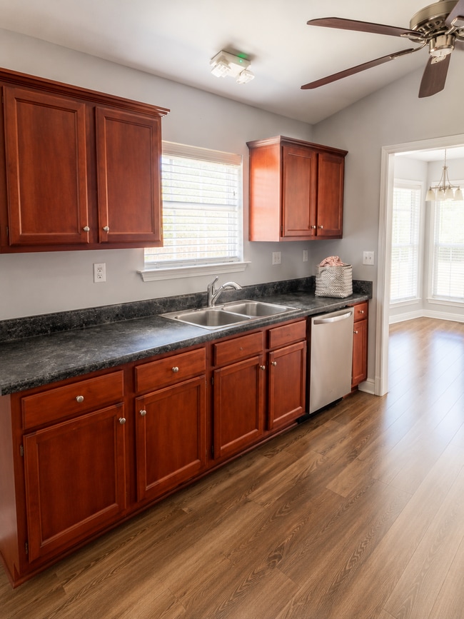 Photo - Great brick home located in Waterford Village OS