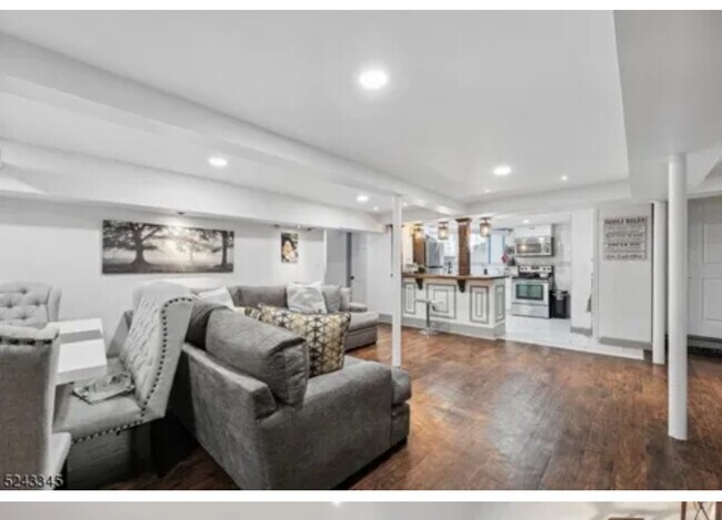 Photo - 548 Parker St Unidad 1