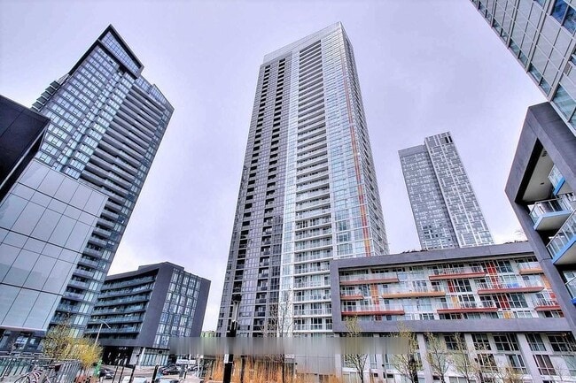 Building Photo - 85-1285 Queens Wharf Rd