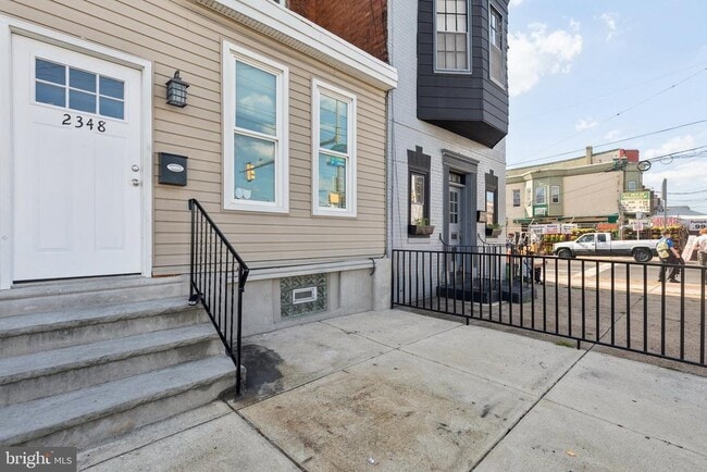 Building Photo - 2348 E Allegheny Ave Rental
