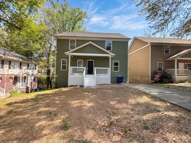 Building Photo - 841 Ridge Ave NW