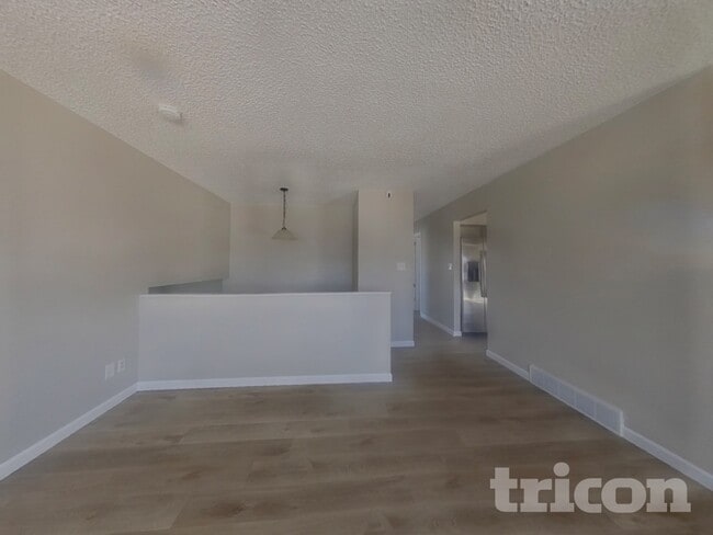 2240 27th Ave Ct