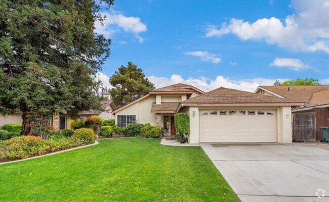 Building Photo - Beautiful House For Rent