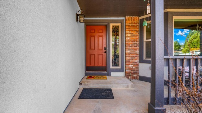 15390 Paddington Cir