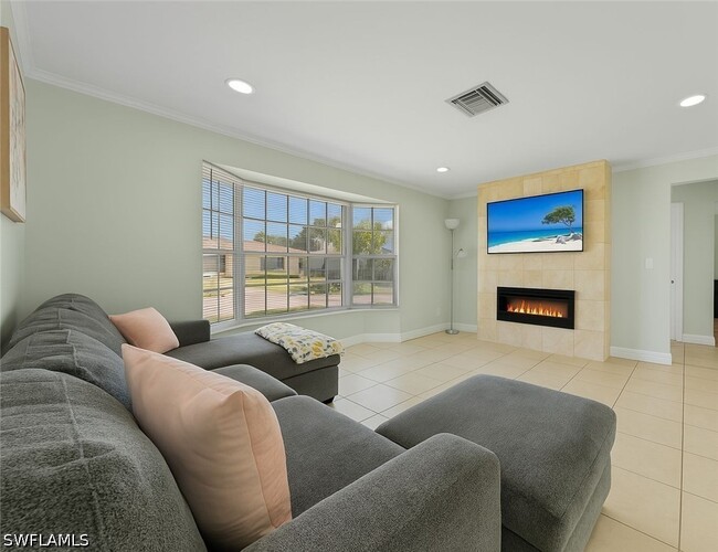 Photo - 2250 Poinciana St