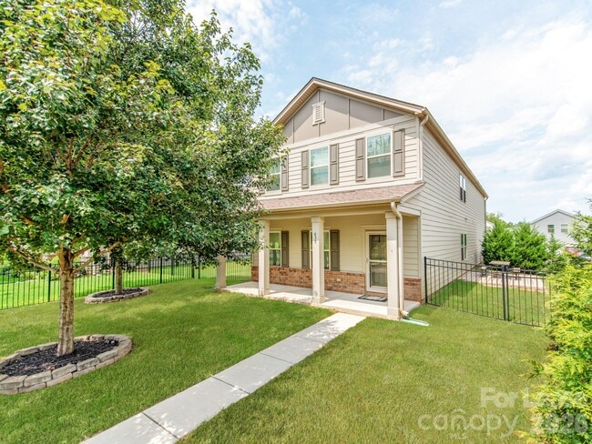 438 Nixon Rd