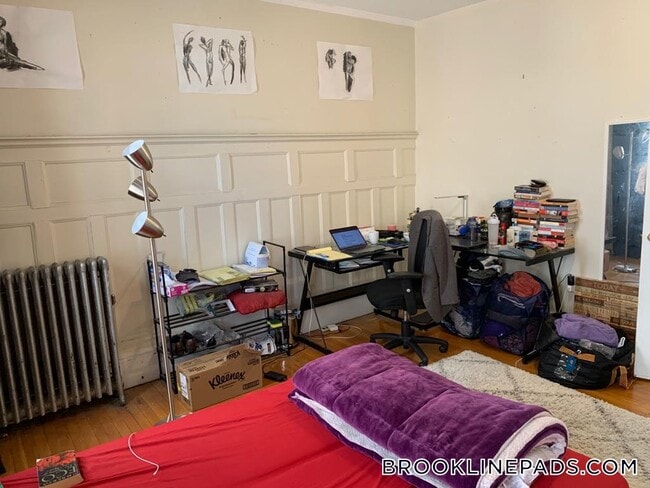 Photo - 1247 Beacon St Unit 3