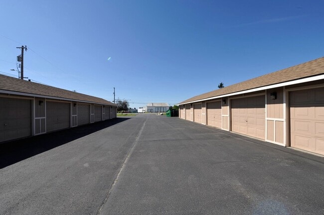 Photo - Hayden Apt. Available 2 bed 1 bath (upstairs)