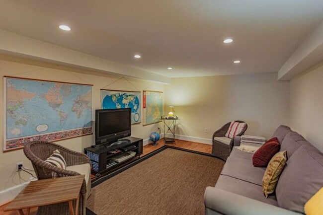 Photo - 501 Lime Kiln Rd Unit Main House