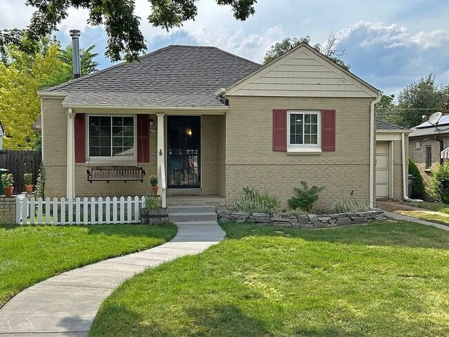 Building Photo - Home is Ready for you Now!