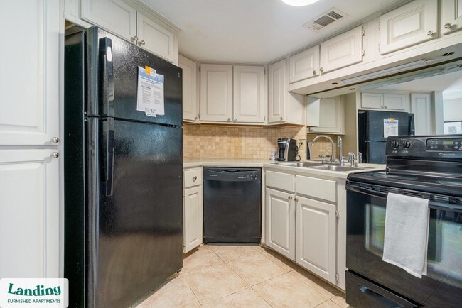 Photo - 1925 N 3rd St Unidad 323.1405978