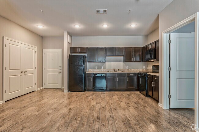 3BR, 2BA - 1335 SF - Kitchen