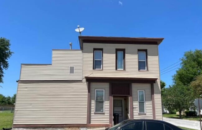 Building Photo - 837 Washington St Unit A Rental