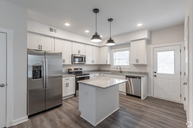 Photo - 102 B Aviator Cir