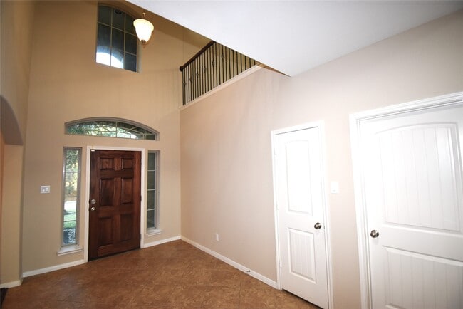 Photo - 51 S Greenprint Cir