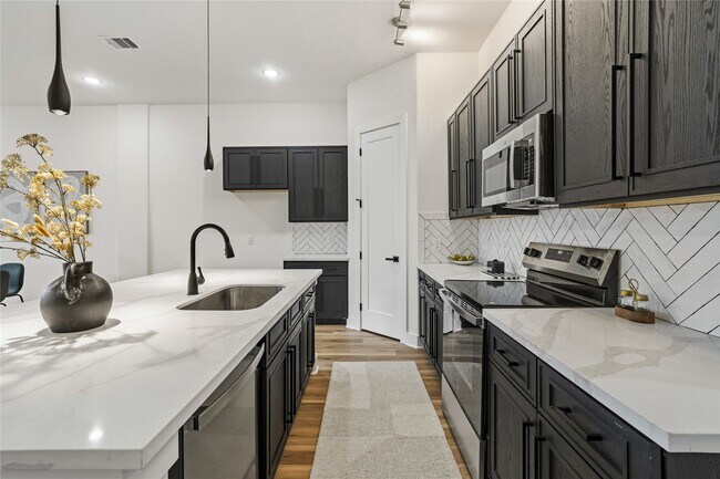 Photo - 4661 Phlox St